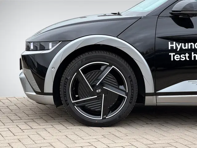 Hyundai IONIQ 5 Lounge AWD 84 kWh 2024 Elektrisch 8