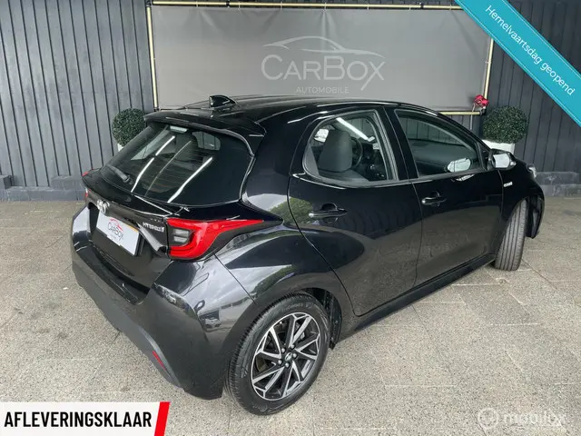 Toyota Yaris 1.5 Hybrid Style 2021 Hybride Benzine 6