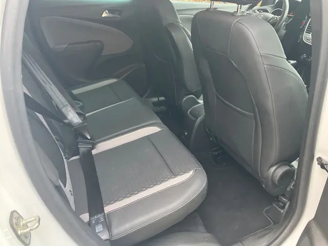 Opel Crossland X 1.2 Turbo Innovation 2019 Benzine 9