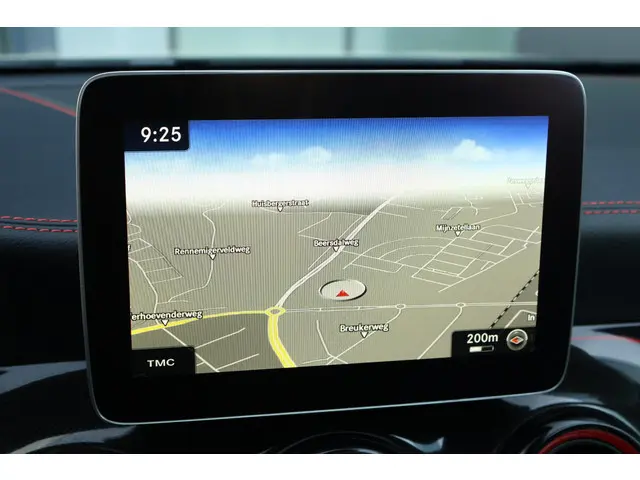 Mercedes-Benz GLA AMG 45 4MATIC 2018 Benzine 25