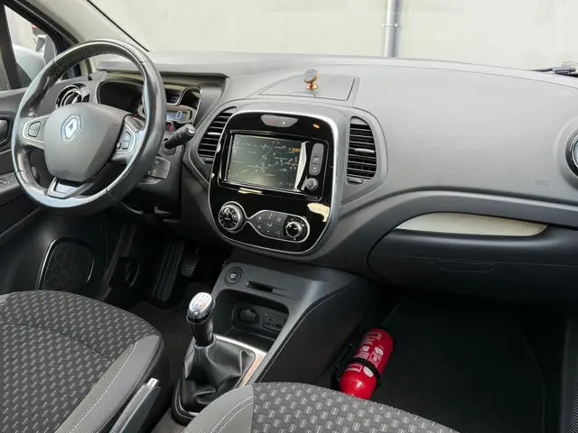 Renault Captur 0.9 TCe Limited 2019 Benzine 23