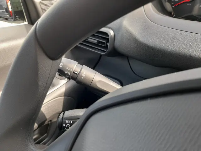 Peugeot Partner 1.5 BlueHDi 100 S&S L2 2023 Diesel 18