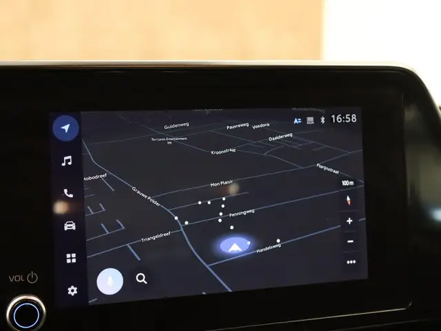 Toyota C-HR 1.8 Hybrid Dynamic 2023 Hybride Benzine 3