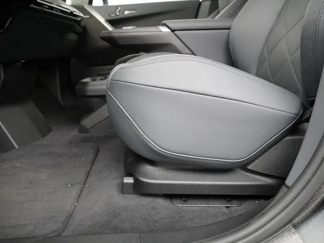 BMW iX xDrive45 101 kWh 2026 Elektrisch 24