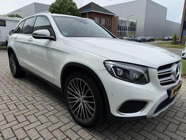 Mercedes-Benz GLC 250 4MATIC 2016 Benzine 5