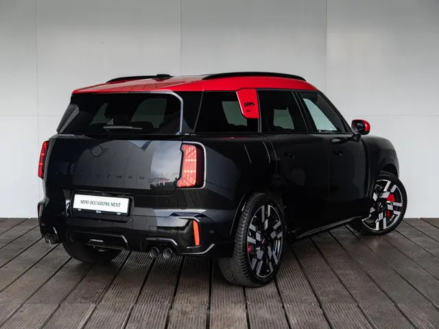 MINI Countryman JCW ALL4 2024 Benzine 3