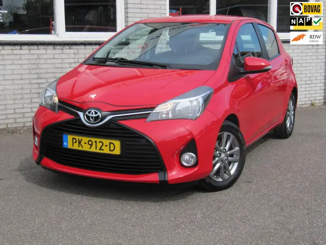Toyota Yaris 1.0 VVT-i Trend 2016 Benzine 1
