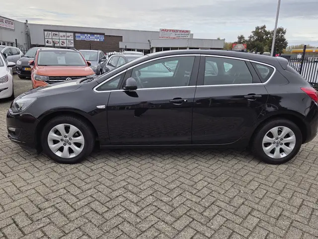 Opel Astra 1.4 Turbo NIEUW DISTRUB KETTING 2015 Benzine 6