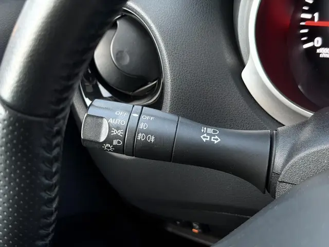 Nissan Juke 1.6 Tekna 2015 Benzine 5