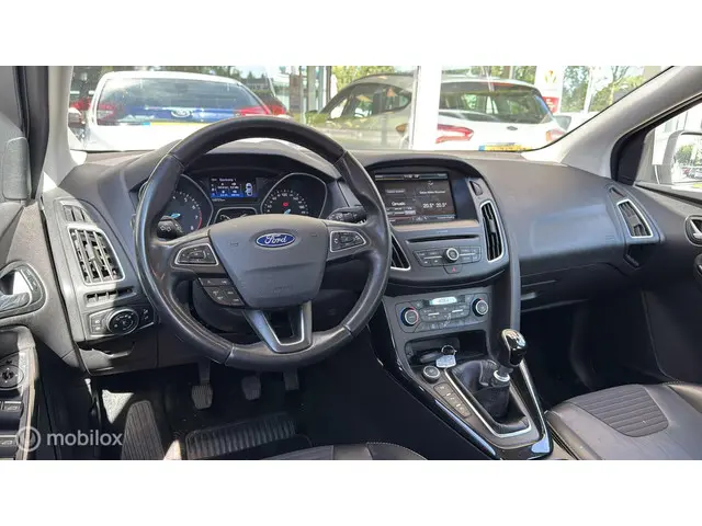 Ford Focus 1.0 Titanium|125Pk|Navi|Boekjes|Nap 2016 Benzine 18