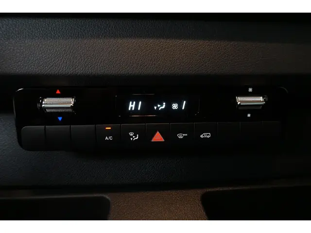 Mercedes-Benz Sprinter 211 1.9 CDI L2H2 FWD 2023 Diesel 11