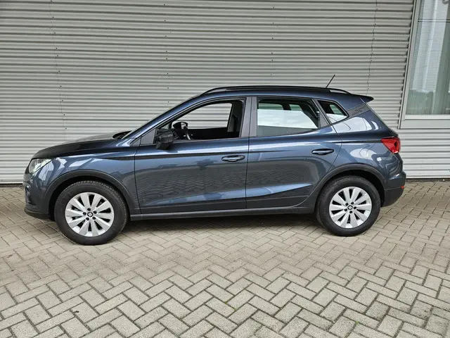 SEAT Arona 3
