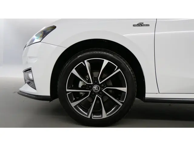 Škoda Fabia 1.0 TSI 95pk Monte Carlo 2024 Benzine 11