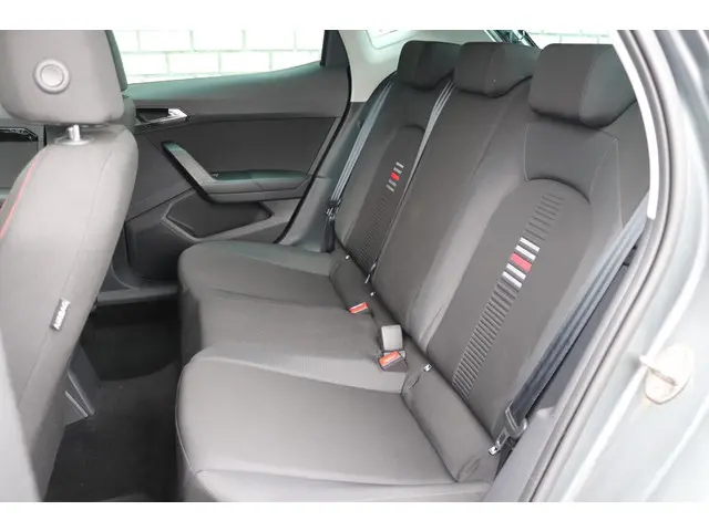 SEAT Ibiza 1.0 TSI FR Business Intense 2017 Benzine 8