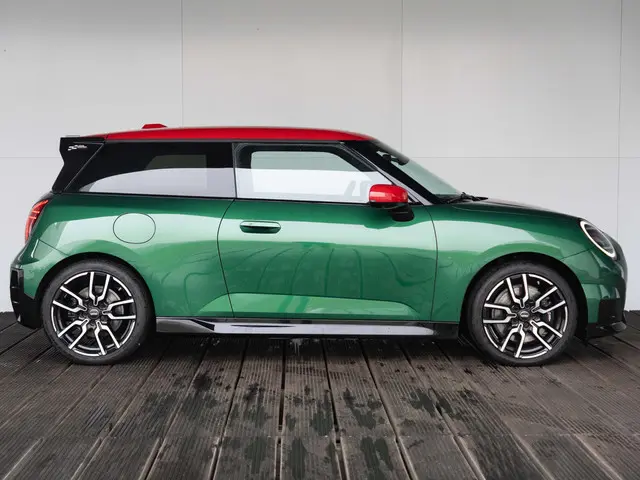 MINI 3-Deurs Cooper E 2024 Elektrisch 4