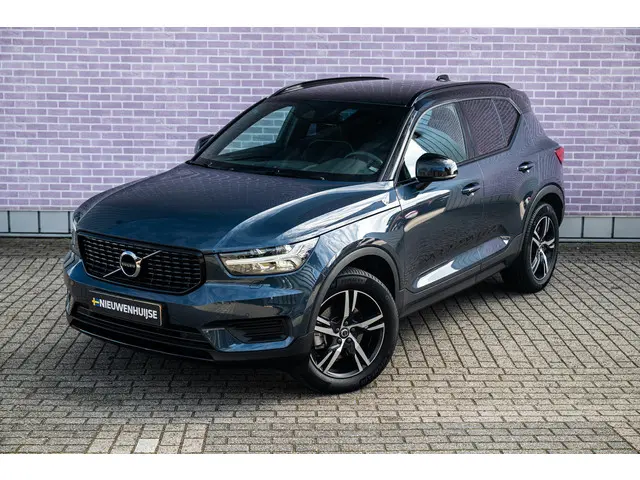 Volvo XC40 2.0 B4 R-Design 2022 Benzine 14