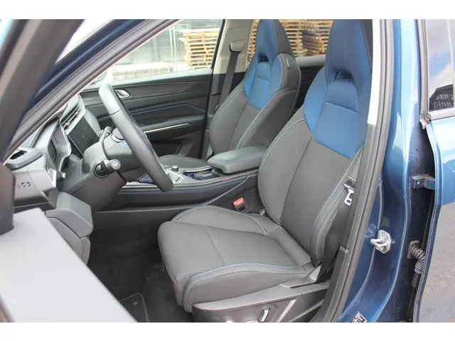 Lynk & Co 01 1.5 Schuifdak enz,enz, 2021 Hybride Benzine 19