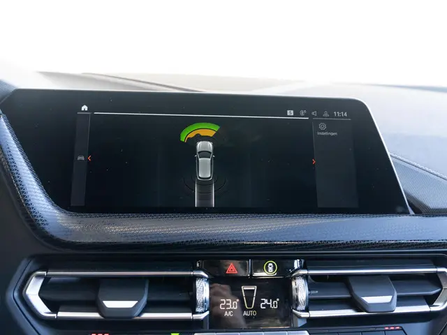 BMW 1 Serie 120i 2022 Benzine 30