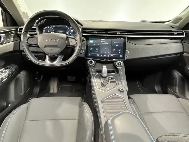 Lynk & Co 01 3
