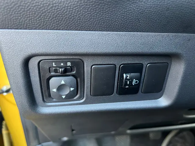 Mitsubishi Space Star 1.2 Nova Clima Navi 2020 Benzine 20