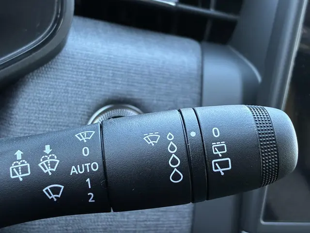 Mitsubishi Colt 1.6 HEV Intense 2026 Hybride Benzine 22