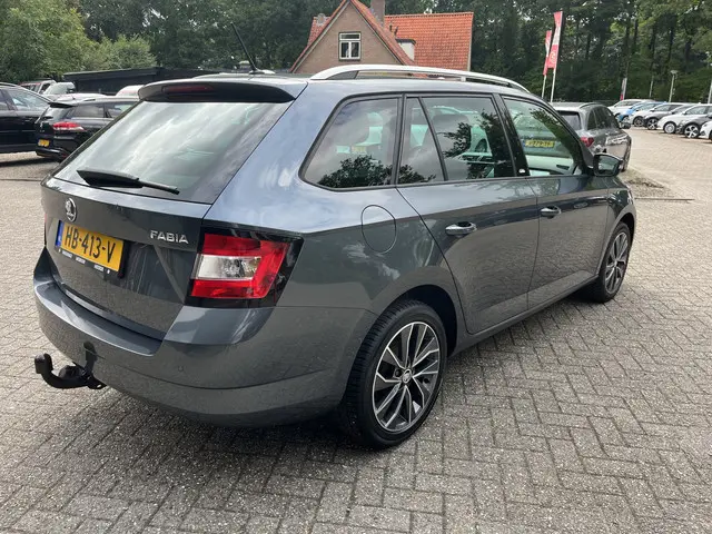 Škoda Fabia Combi 1.2 TSI 4-Cilinder Edition 2015 Benzine 4