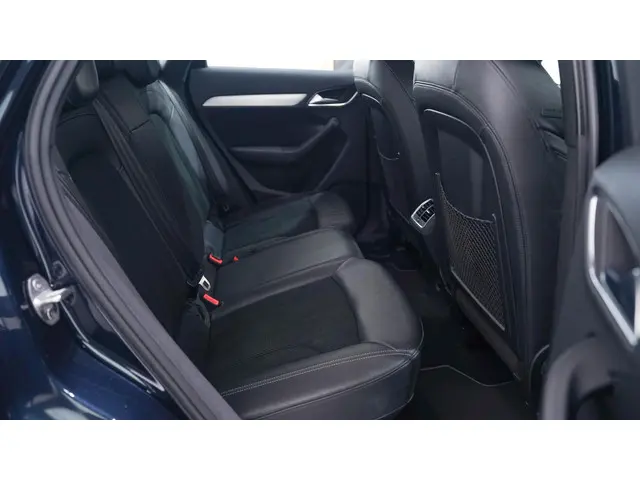 Audi Q3 2.0 TFSI quattro S Edition 2013 Benzine 42