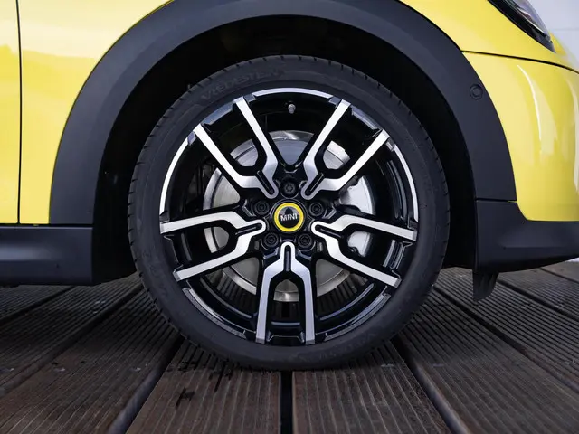 MINI Cabrio C 2025 Benzine 7