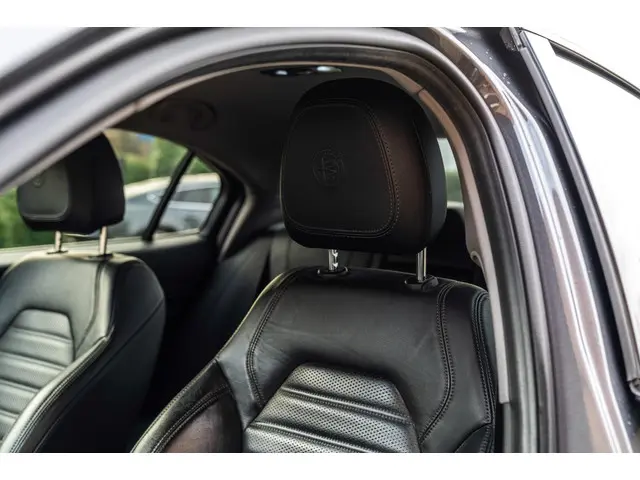 Alfa Romeo Giulia 2.0 T 280pk AWD Veloce 2019 Benzine 42