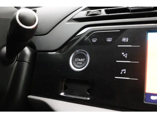 Citroën C4 Picasso 1.2 PureTech 130pk Feel 2017 Benzine 24