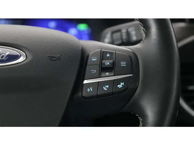 Ford Kuga 2.5 PHEV 225pk Vignale 2021 Hybride Benzine 23