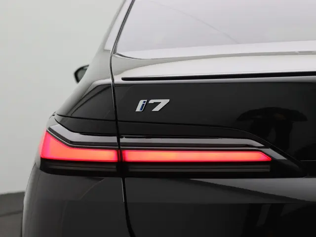 BMW i7 xDrive60 2025 Elektrisch 10