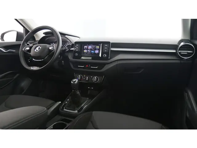 Škoda Fabia 1.0 MPI 80pk Ambition 2023 Benzine 19