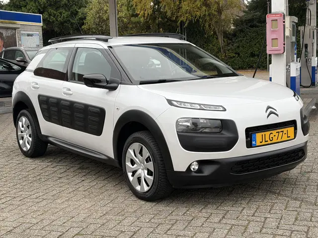Citroën C4 Cactus 1.2 VTi Business 2014 Benzine 9