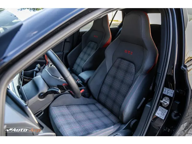Volkswagen Golf 2.0 TSI GTI 2023 Benzine 19