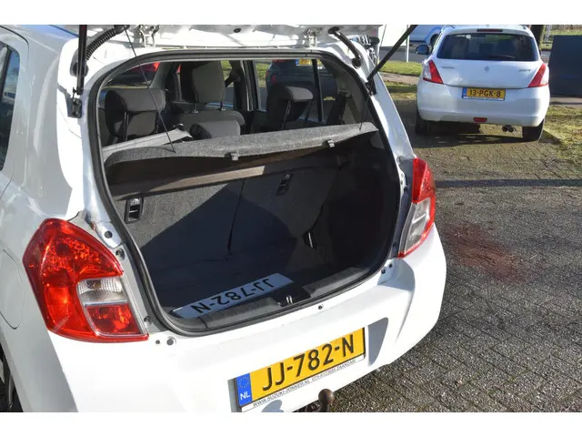 Suzuki Celerio 1.0 Comfort 2016 Benzine 17