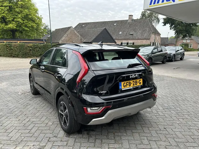 Kia Niro 1.6 GDi Hybrid DynamicLine 2024 Hybride Benzine 7