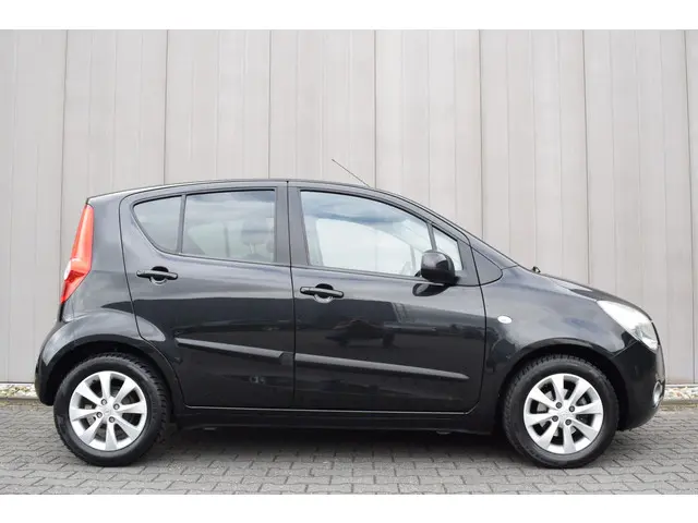 Opel Agila 1.0 Berlin 2015 Benzine 4