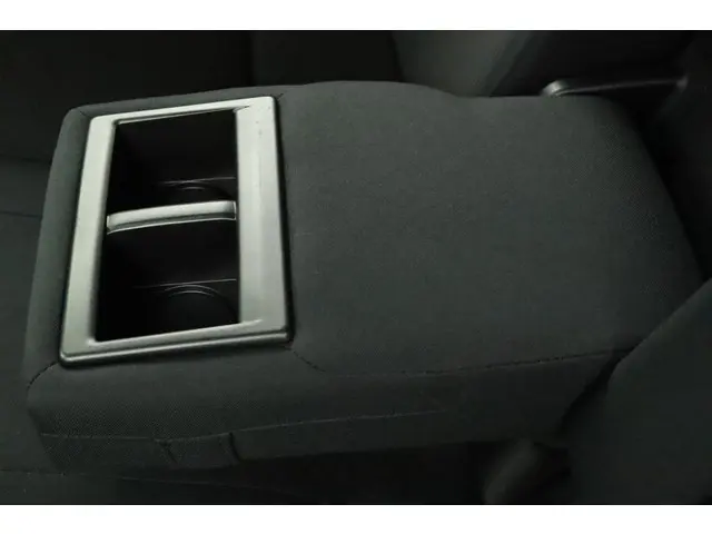 Toyota RAV4 2.5 Hybrid AWD Style 2018 Hybride Benzine 40