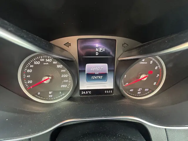 Mercedes-Benz C-Klasse C180 AMG line 2014 Benzine 19