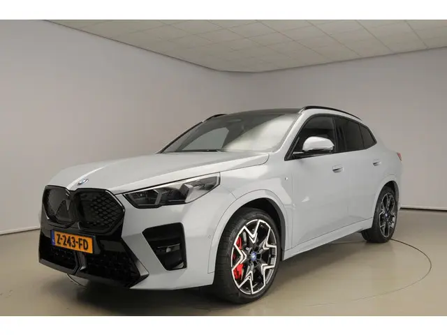 BMW iX2 xDrive30 2024 Elektrisch 40