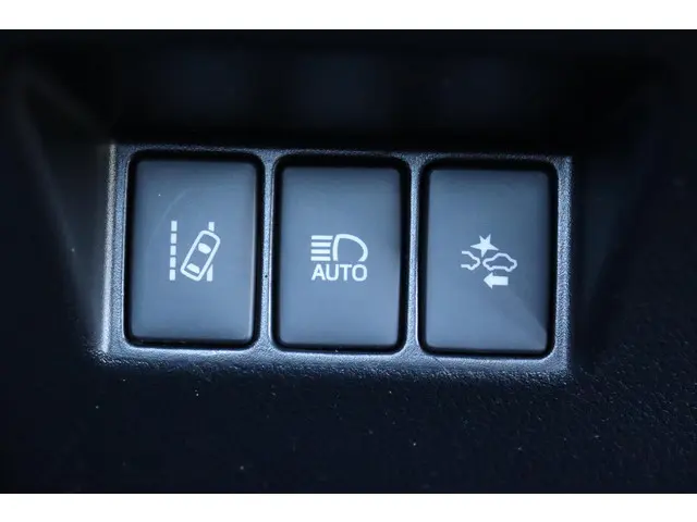 Toyota Yaris 1.0 VVT-i Aspiration, Trekhaak 2017 Benzine 20