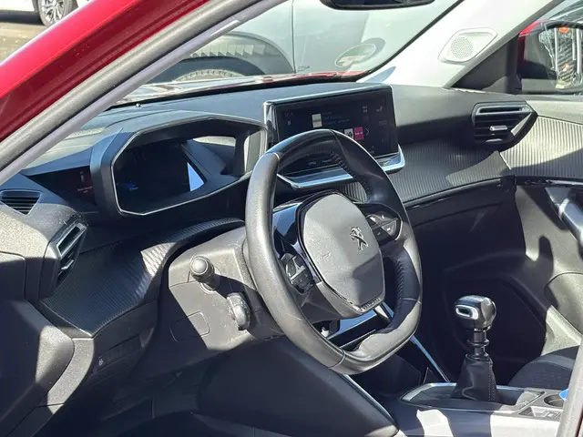 Peugeot 2008 1.2 PureTech Allure 2020 Benzine 9