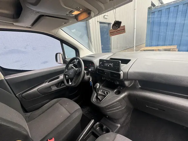 Opel Combo 1.5D L1H1 Edition 2019 Diesel 23