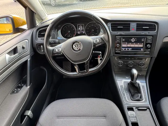 Volkswagen Golf 1.0 TSI Automaat / Pdc / Nap 2017 Benzine 5