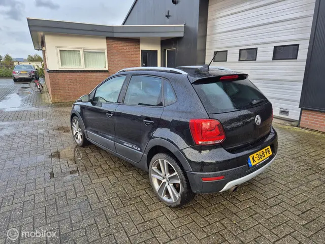 Volkswagen Polo 1.2 TSI Cross 2013 Benzine 3