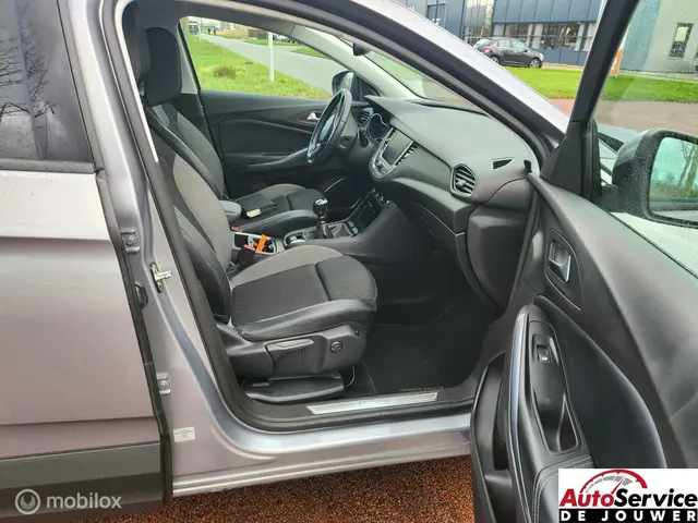 Opel Grandland X 1.5 CDTi Innovation 2020 Diesel 14