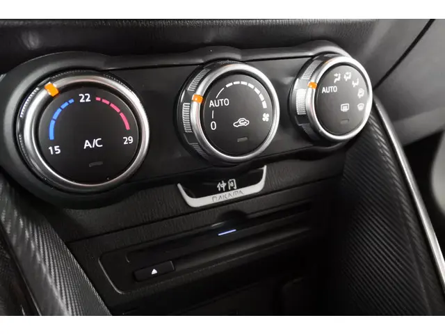 Mazda 2 1.5 90pk Nakama 2016 Benzine 23