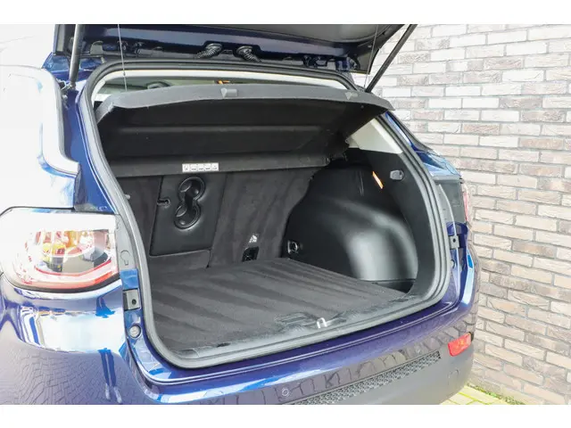 Jeep Compass 1.4 MultiAir Limited 4x4 2018 Benzine 14