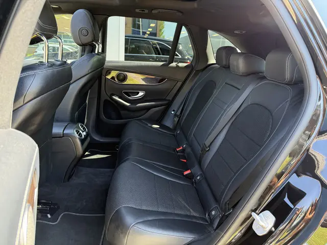 Mercedes-Benz GLC 250 4MATIC Prestige 2015 Benzine 42